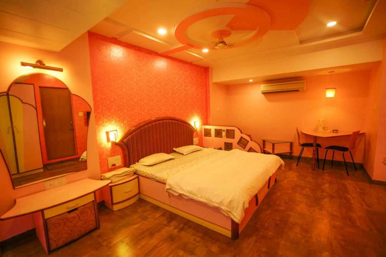 Hotel Ashiana Jamnagar Exterior photo